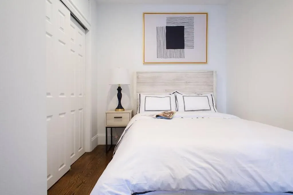69-5A Modern Lower East Side 1Br Apt Brand New New York 0*,  United States