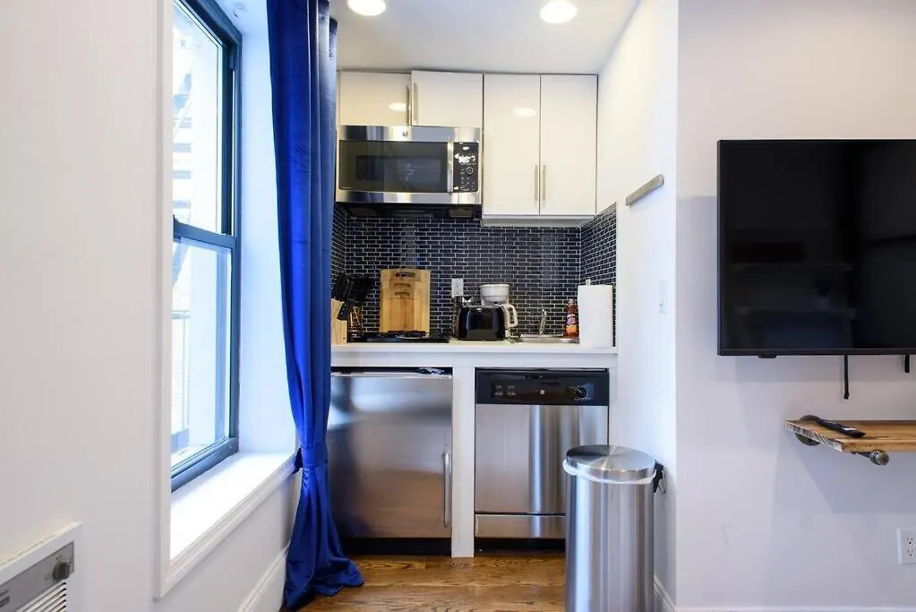 Apartment 69-5A Modern Lower East Side 1Br Apt Brand New New York